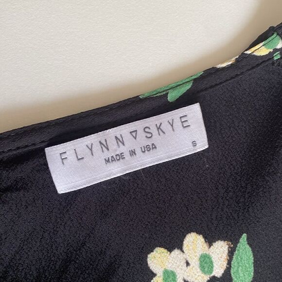 Flynn Skye Black Floral Long Sleeve Mini Dress Size Small - Picture 9 of 14